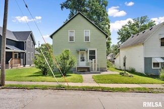 633 Oak St, Davenport, IA 52802