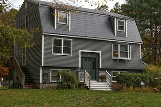 2 Skunk Rd, Merrimac, MA 01860