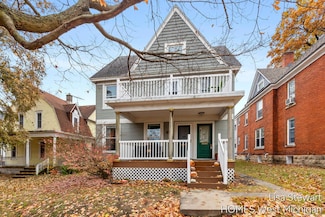 632 Parkwood St NE, Grand Rapids, MI 49503