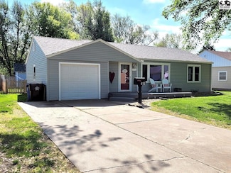 415 S Fisher St, McPherson, KS 67460