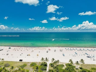 1621 Collins Ave Unit 402, Miami Beach, FL 33139