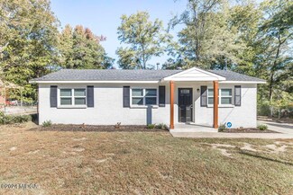 104 Dudley St, Warner Robins, GA 31093