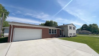 144 23rd St SW, Mason City, IA 50401