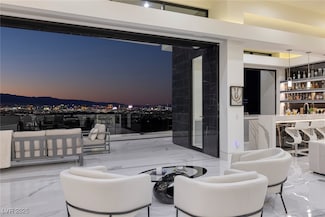 667 Solitude Rock Ct, Henderson, NV 89012