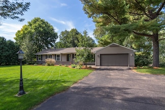 1671 Victoria Rd S, Saint Paul, MN 55118