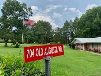 701 Bay Ave, Richton, MS 39476