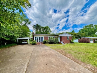168 Collins Ave, Forest City, NC 28043