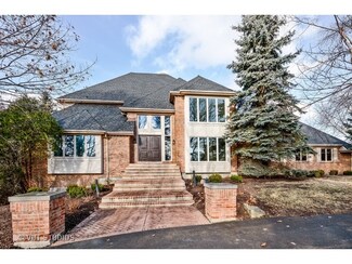 8 Rose Blvd, South Barrington, IL 60010