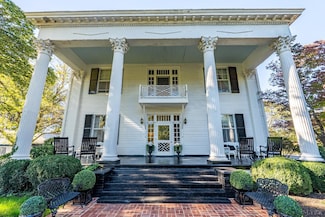 116 Winridge Dr, Madison Heights, VA 24572