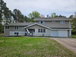 238 Russell Rd, Moira, NY 12957