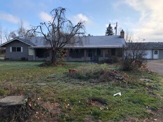 3145 Redwood Ave, Grants Pass, OR 97527
