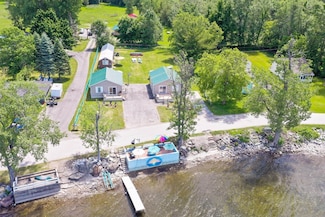 1815 W Shore Rd, Isle La Motte, VT 05463