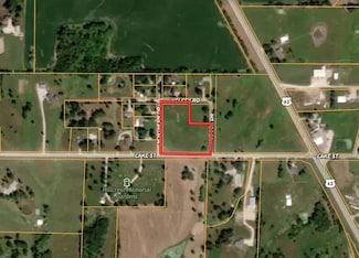 28934 Northern Dr, Macon, MO 63552