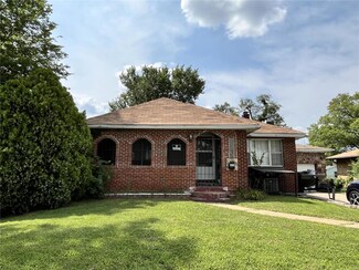 225 N 63rd St, East Saint Louis, IL 62203