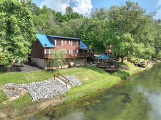 946 Fish Trap Trail, Mineral Bluff, GA 30559