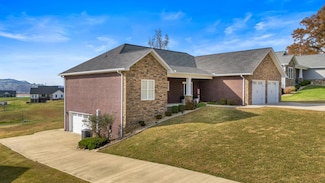 4144 Harbor View Dr, Morristown, TN 37814
