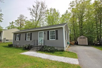 73 Albe Dr, Bennington, VT 05201