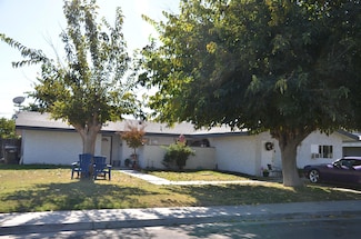217 W Hazelwood Dr, Lemoore, CA 93245