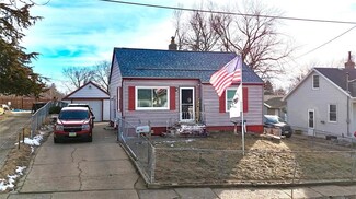 3253 Kinsey Ave, Des Moines, IA 50317