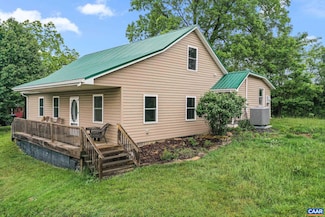 1507 Hewitt Rd, Swoope, VA 24479