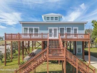 411 Martin Ave, Ocean Springs, MS 39564