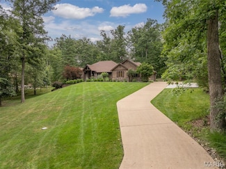 552 Lorraine Creek Dr, Wright City, MO 63390