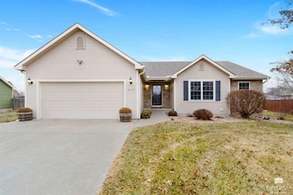 8639 Talon Dr, Manhattan, KS 66502