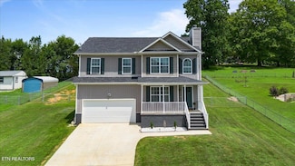 1179 Martin Ln, La Follette, TN 37766