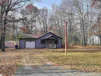 6667 Shadowbrook Dr, Lake, MI 48632