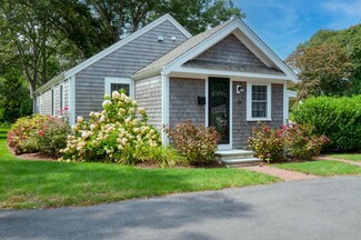 16 2nd Ave Unit 5A, Osterville, MA 02655