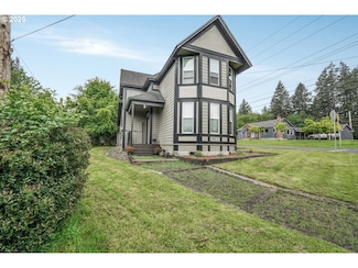 95 SW 7th St, Clatskanie, OR 97016