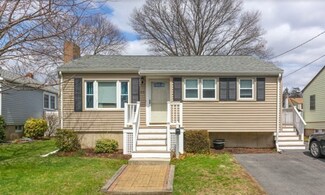 30 Auburn St, Saugus, MA 01906