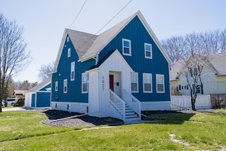 1827 Gratiot Ave, Saginaw, MI 48602
