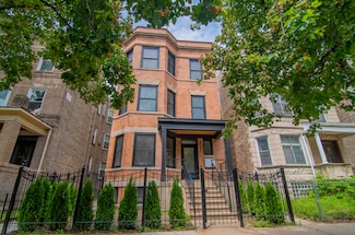 3720 N Racine Ave Unit 3, Chicago, IL 60613