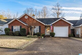 335 39th St, Northport, AL 35473