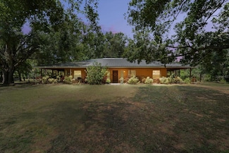 13719 Seminole Trail, Wimauma, FL 33598