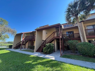 403 Lakeview Dr E, Royal Palm Beach, FL 33411
