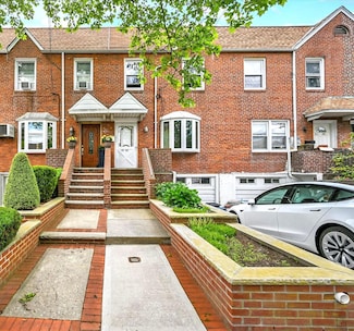 21-22 150th St, Flushing, NY 11357