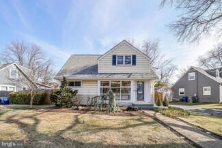 6811 Duke Dr, Alexandria, VA 22307
