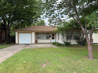 1221 Dakota St, Norman, OK 73069