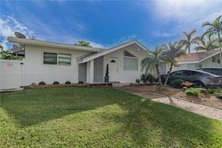 314 SE 3rd St Unit 1, Dania, FL 33004