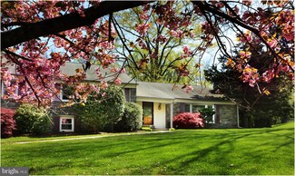 829 Nathan Hale Rd, Berwyn, PA 19312
