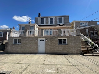 79 W 48th St, Bayonne, NJ 07002