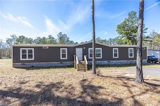 87 Ridge Rd, Seale, AL 36875