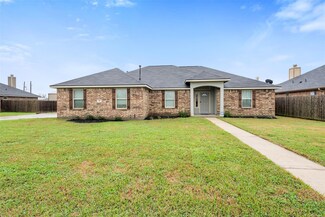 98 Fordland Estate Dr, Dayton, TX 77535