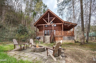 2673 Cedar Falls Way, Sevierville, TN 37862