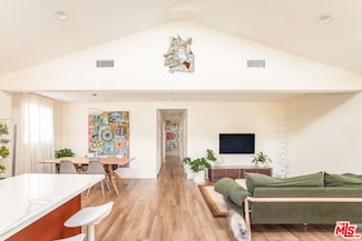 1940 Mellon Ave, Los Angeles, CA 90039