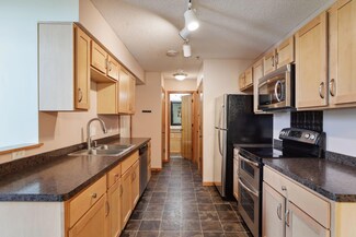 14763 Peridot St NW, Anoka, MN 55303