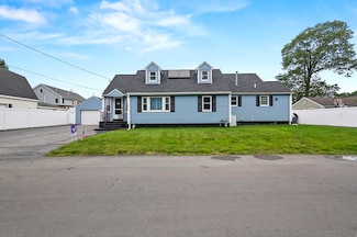 51 Crystal St, Lowell, MA 01852