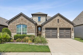 821 Pier St, Aubrey, TX 76227